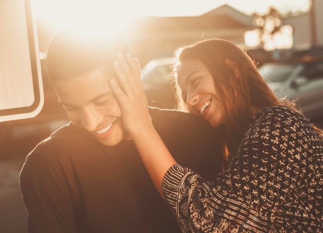 3 Dating-Fehler, die deinen Seelenverwandten und potenziellen Lebenspartner in die Flucht schlagen