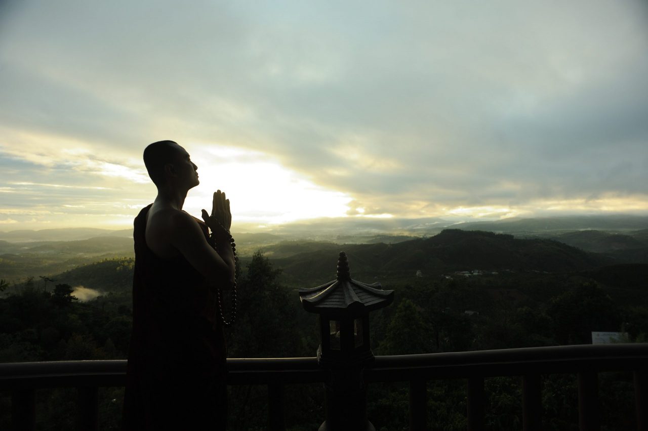 8 Buddhistische Überzeugungen um deine Seele zu heilen und Glück zu finden