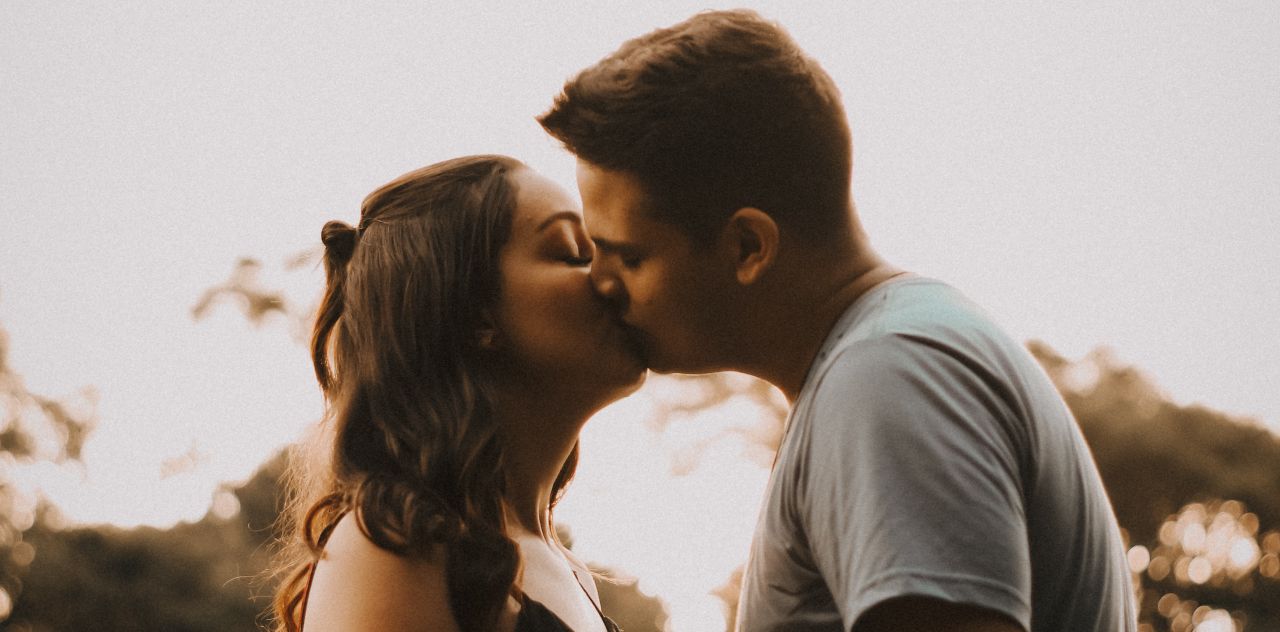 Wie man gut küsst: Die ultimative Anleitung um ein besserer Küsser zu werden