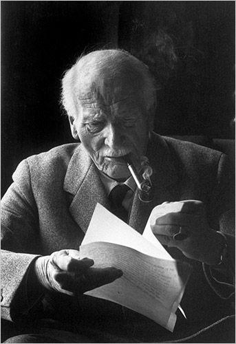 30 Zitate von Carl Jung, die tiefgründige Lektionen fürs Leben lehren