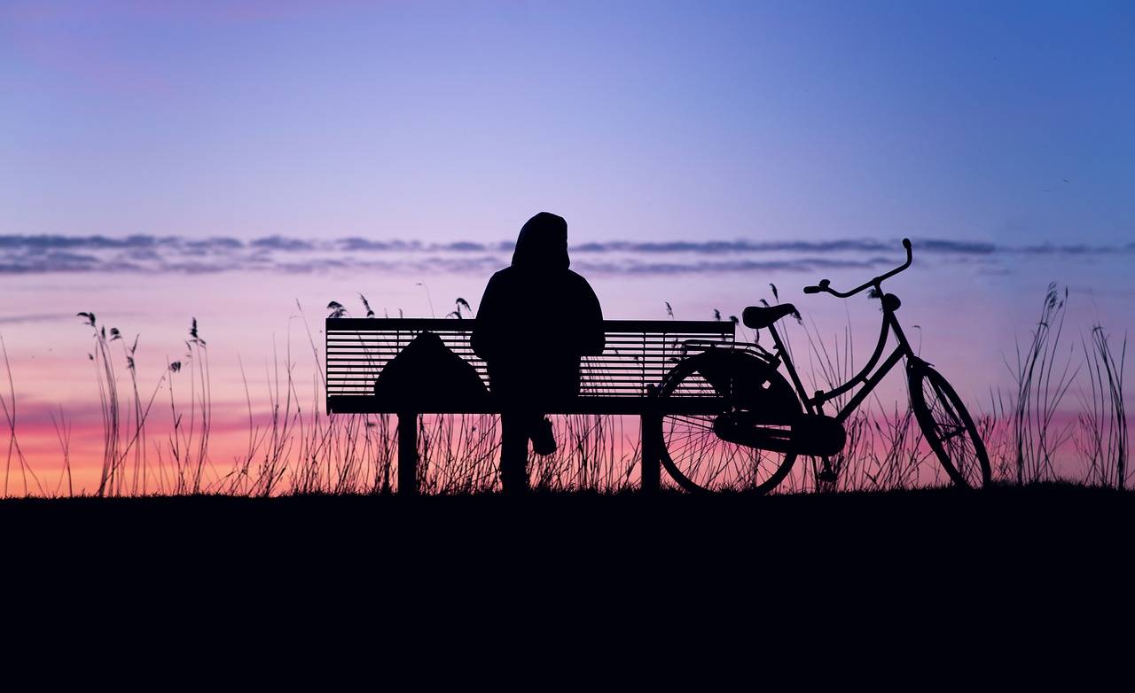 Überraschende Wege, wie sich Einsamkeit auf unsere Gesundheit und unser Wohlbefinden auswirkt