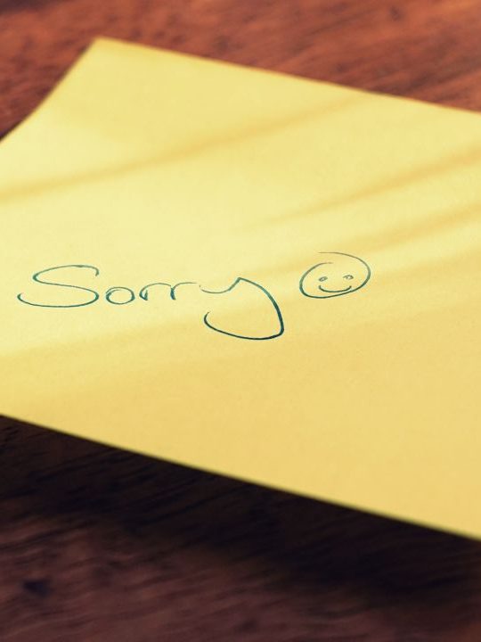 „Es tut mir leid, aber…“ 5 Anzeichen dafür, dass eine Entschuldigung manipulativ ist