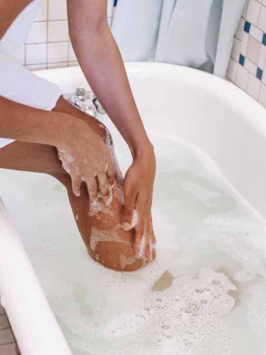 Fußentgiftung: Wie du deinen ganzen Körper durch deine Füße reinigst