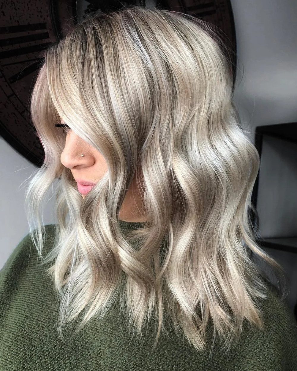 30 Atemberaubende aschblonde Haarfarbideen, die im Trend liegen