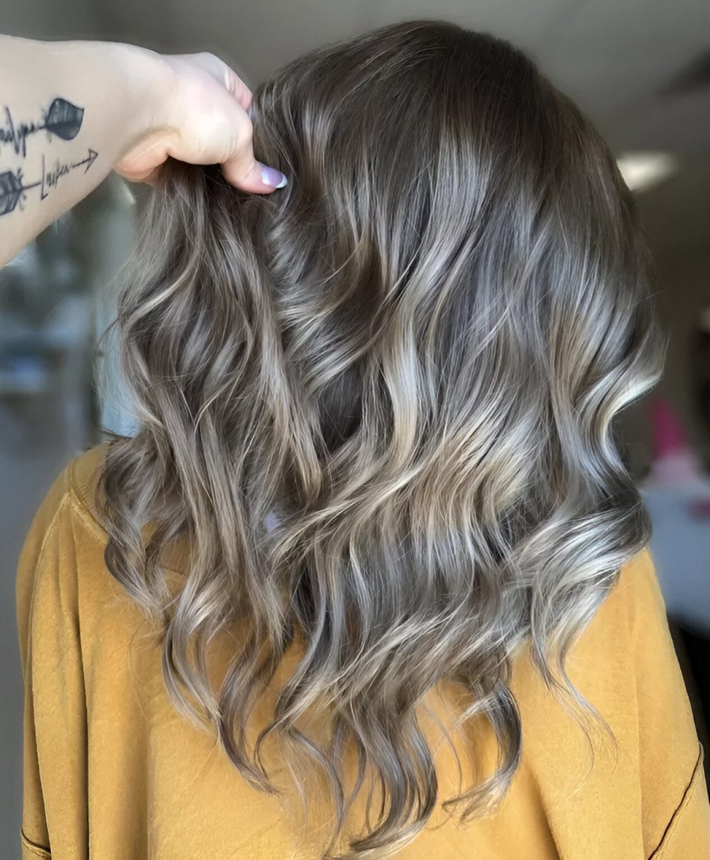 30 Atemberaubende aschblonde Haarfarbideen, die im Trend liegen