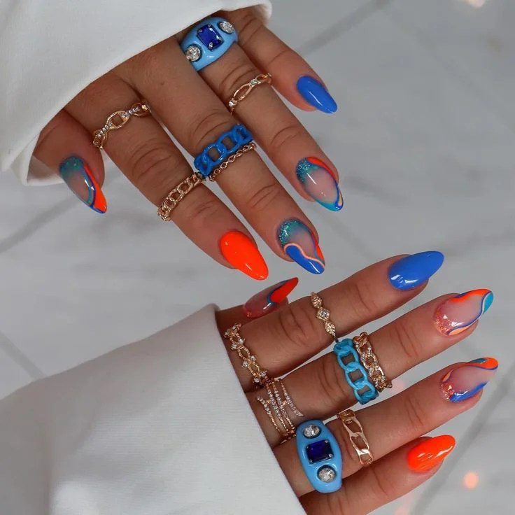 Die besten Neon-Nageldesigns