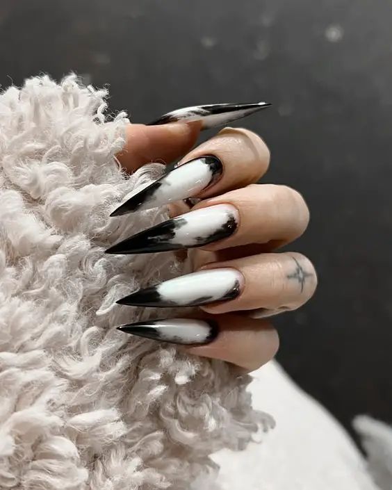 Monochrome Ombre-Eleganz