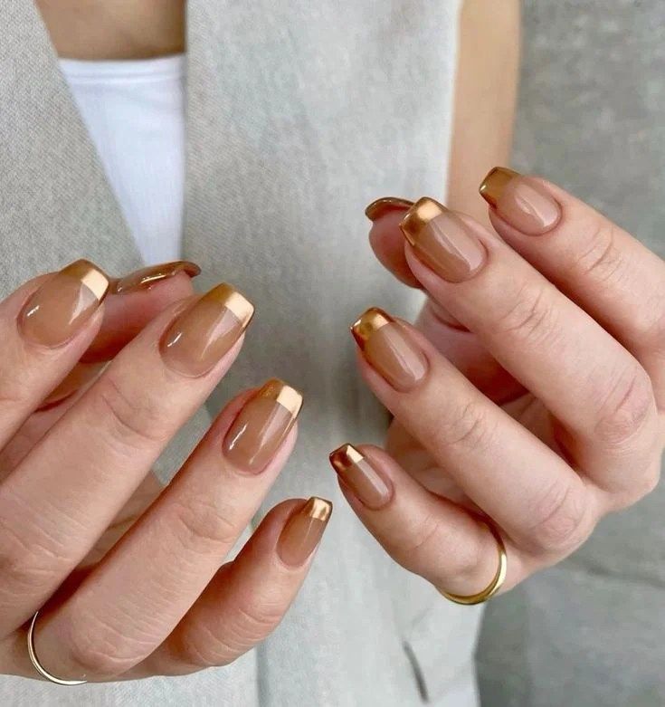 Goldene French Tips