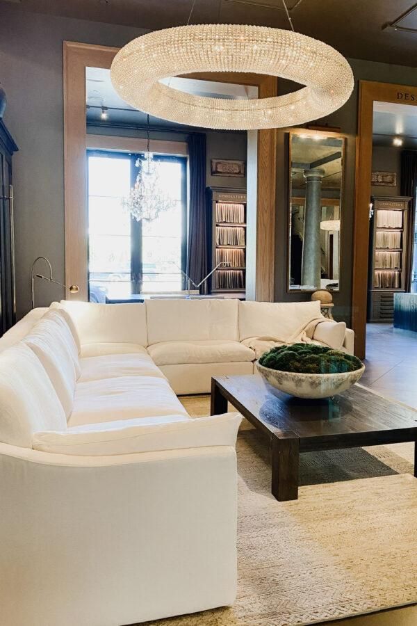 Dekorationsideen von Restoration Hardware: So bringst du den Look in dein Zuhause