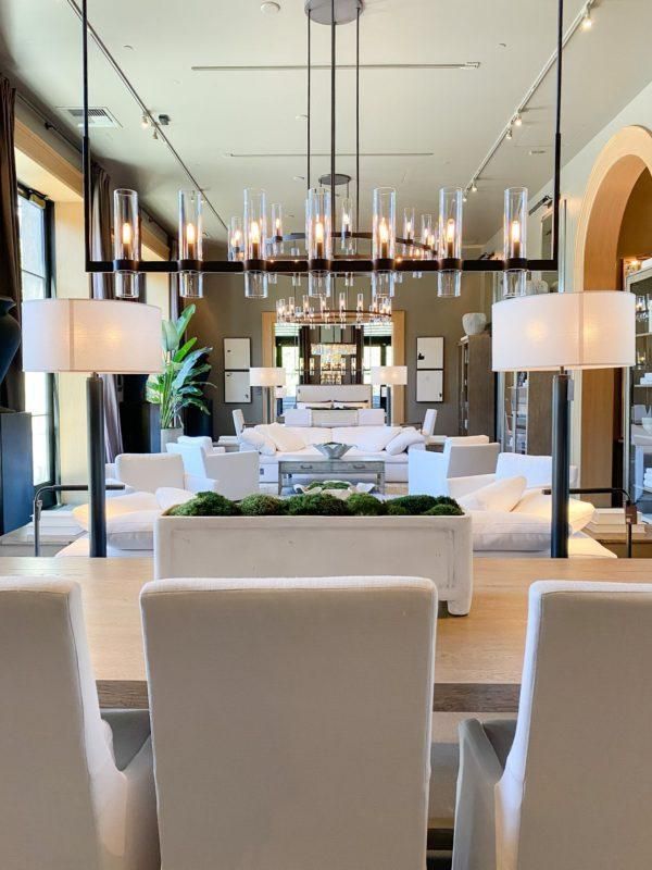 Dekorationsideen von Restoration Hardware: So bringst du den Look in dein Zuhause