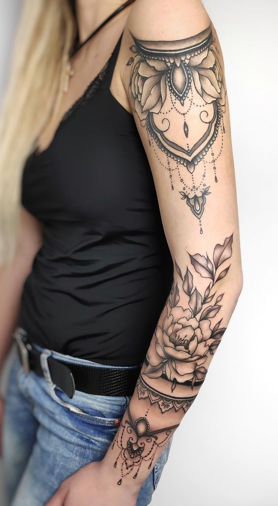 Florale Eleganz: Armstulpen mit einem böhmischen Twist